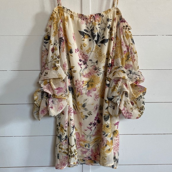 Entro ladies Romantic Cream Floral Cold Shoulder mini dress‎ - Small - Picture 1 of 10